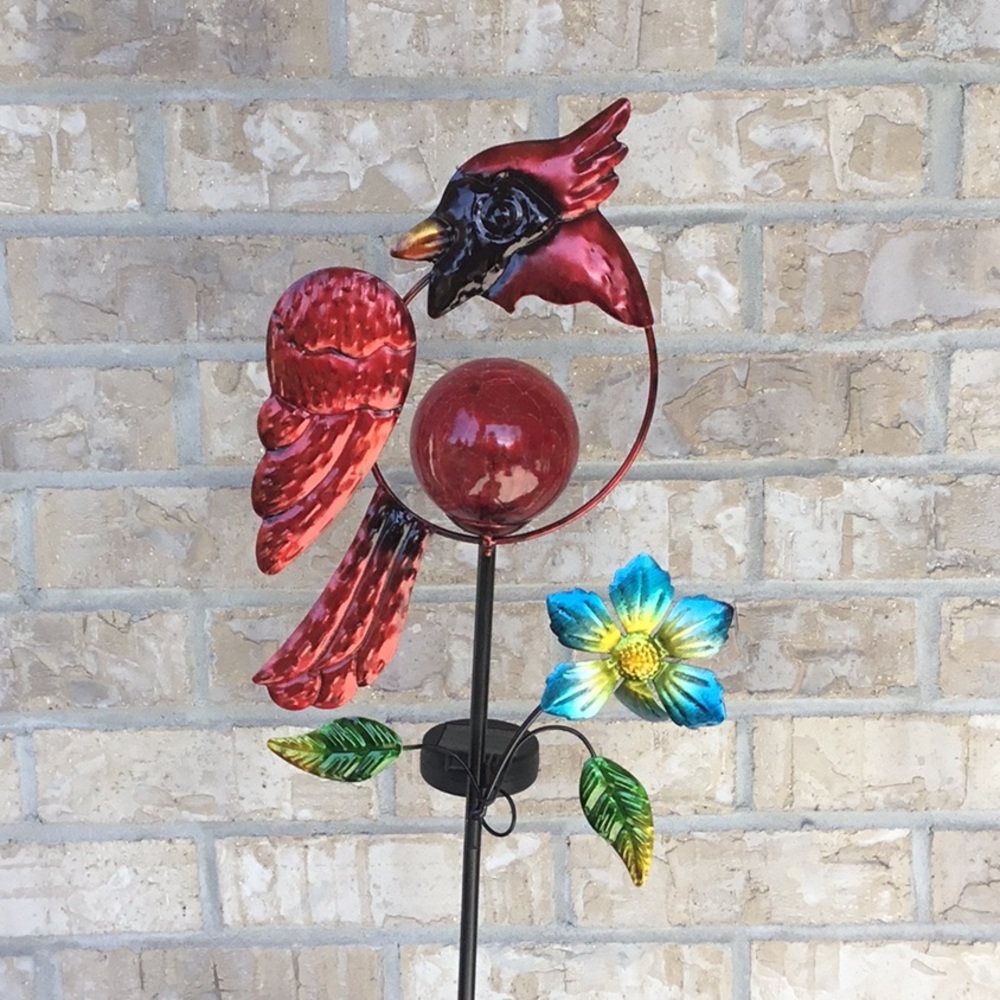 FLASH SALE Cardinal Solar Garden Pick